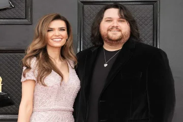 wolfgang van halen wife
